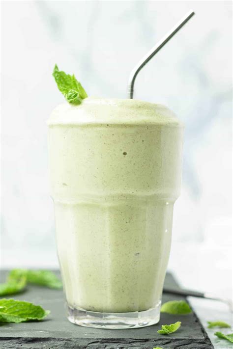 Creamy Minty Wheatgrass Smoothie (that doesn't taste like wheatgrass ...