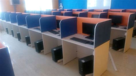 School Computer Lab Wooden Furniture at Rs 2499.00 | Computer Table in Nashik | ID: 20900853388