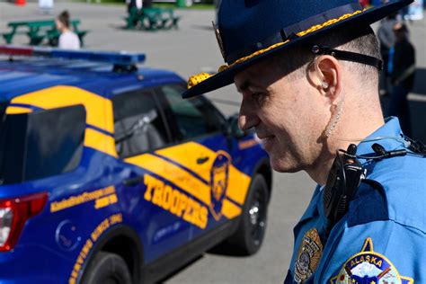 The public seems to love the new Alaska State Troopers look. Some retired troopers don’t.