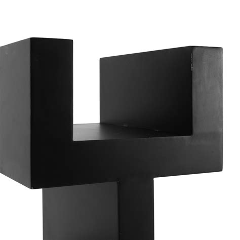 Artwork • Sculptures Tagged "Black frame" - Gil & Roy Props