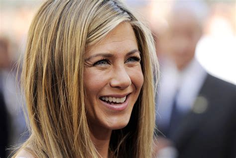 Jennifer Aniston Laughing Images Wallpaper, HD Celebrities 4K ...