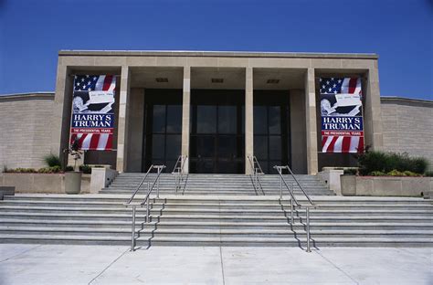 truman-presidential-museum-and-library - Missouri Pictures - Missouri - HISTORY.com