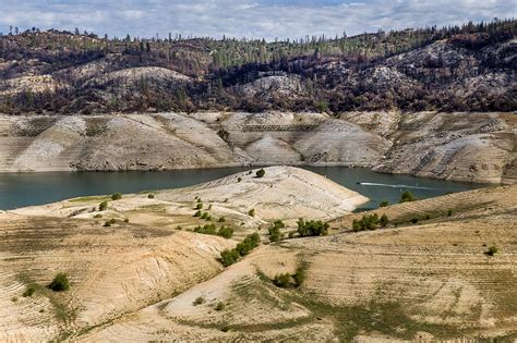 California hits drought milestone as Oroville hydropower stops for ...