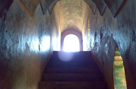 Talatal Ghar & Its Secret Tunnels: Know All About This Unique ...