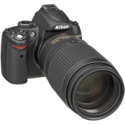 Nikon D5000 Digital SLR Camera with 70-300mm VR f/4-5.6G Lens