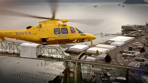 Columbia River Bar Pilots Helicopter Operations - YouTube