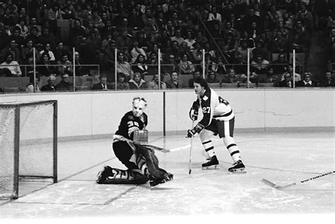 Darryl Sittler - Toronto Maple Leafs Legend - The Hockey Writers ...