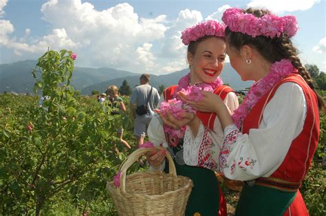 The rose festival in Kazanlak starts on 13th of May - Bulgaria Travel News