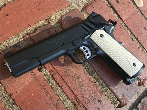 Springfield Pro with VZ Ivory double diamond | 1911 Firearm Addicts