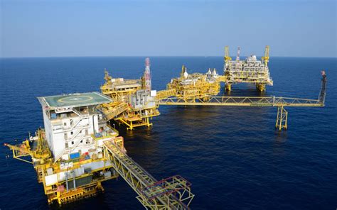 Top Gas and Oil Fields in the UAE: Zakum, Habshan & more - MyBayut