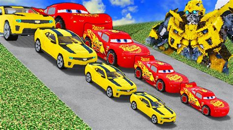 Big & Small: Bumblebee vs Lightning McQueen vs SLIDE OF DEATH in ...