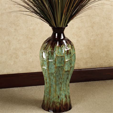 Creative Floor Vase Ideas for Simple Design | Home and Apartment Picture