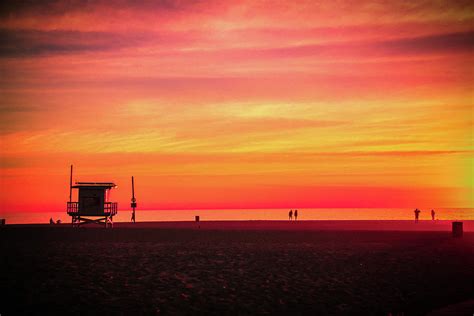 Venice Beach Sunset Photograph by Marga Van - Fine Art America