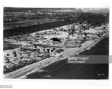 Florida Beachfront Photos and Premium High Res Pictures - Getty Images