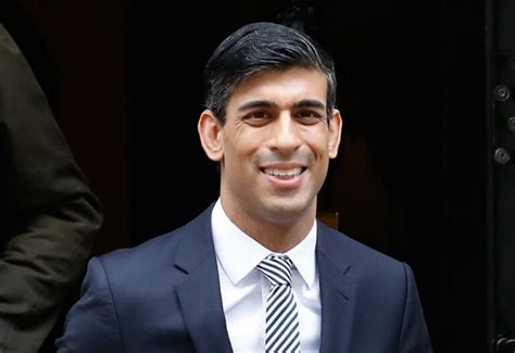 UK's Chancellor Rishi Sunak says border rules damaging tourism - Hotelier Middle East