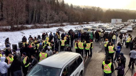 Hundreds of truckers gather to protest Port Metro Vancouver | CTV Vancouver News