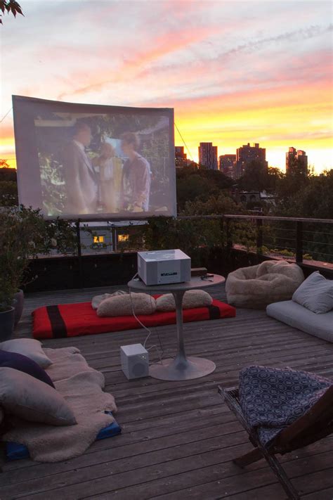 41+ Backyard Movie Theater Ideas ( COOL & COZY ) - Outdoor Theaters ...