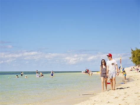 Beach walk | Green Island National Park | Parks and forests | Department of Environment, Science ...