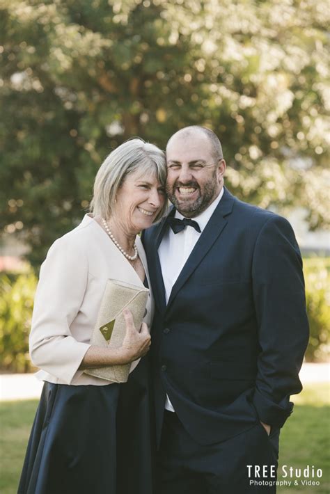 Rebecca & Troy – Mantra Lorne Wedding Photography | Tree Studio