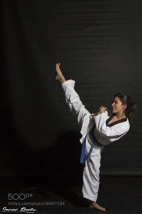 Taekwondo: Taekwondo Girl