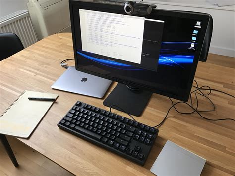 Temp kitchen setup - MacBook, LG UltraFine 4K, Code keyboard : r/macsetups