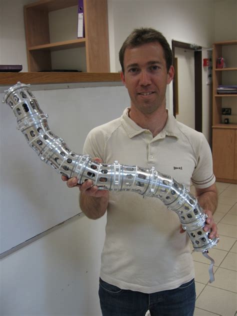 New flexible actuator | Projects | BRML - Biorobotics and Biomechanics Lab