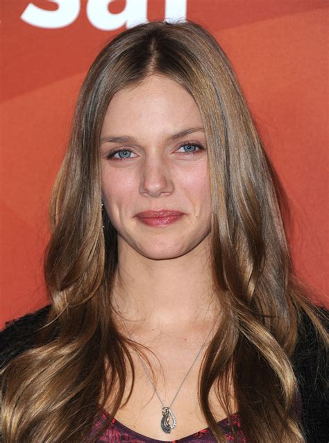 Chicago PD: Tracy Spiridakos Promoted to Season Five Regular - canceled TV shows - TV Series Finale