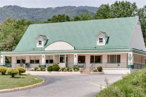 Days Inn by Wyndham Asheville West | Candler, NC Hotels