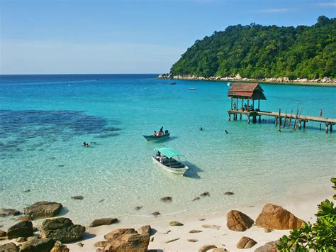 Pulau Perhentian Kecil | Travel destinations beach, Beaches in the world, Cool places to visit