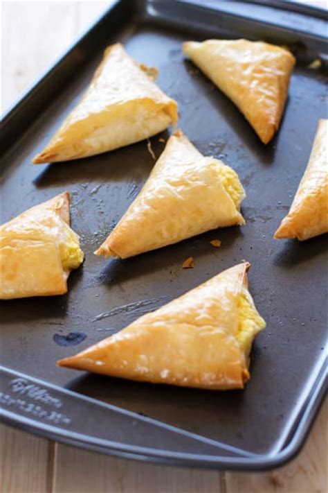 Tiropita Recipe - Food Fanatic