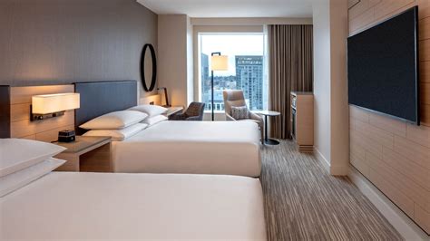 Downtown Seattle Hotel Rooms & Suites | Hyatt Regency Seattle