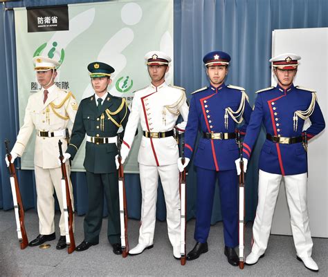 New JGSDF Ceremonial Dress Uniform [3872 x 3280] : uniformporn