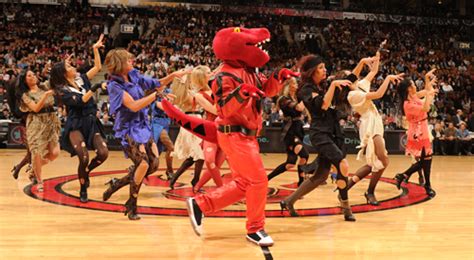 Images and Places, Pictures and Info: toronto raptors mascot