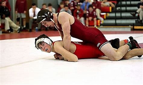 Funniest Wrestling Photos Of All Time (20 pics)