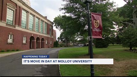 Molloy University welcomes largest freshmen class