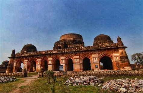 Important Archaeological Sites to visit in India - Travel Xamp