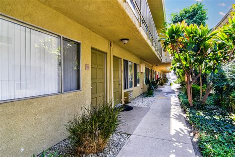 University Commons at Northridge Apartments - Northridge, CA 91324