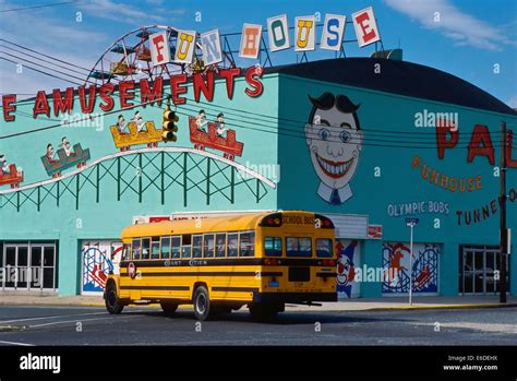 New Jersey (USA), the Amusement Palace in Asbury Park, demolished in ...