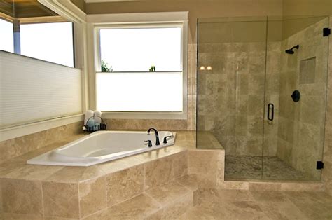 Travertine Bath and Glass Shower | Travertine tile and glass… | Flickr
