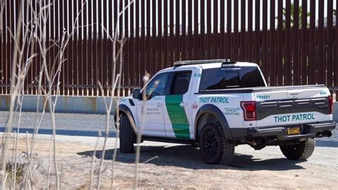 San Diego man says look-alike Border Patrol truck is legal | 12news.com