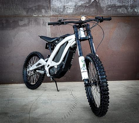 Sur-Ron Light Bee electric trail bike nails the price point | Electric ...