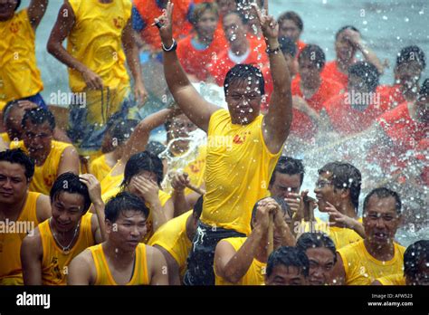 Hong Kong dragon boat race Stock Photo - Alamy