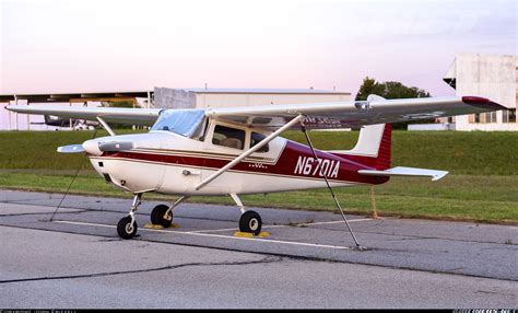 Cessna 172 Skyhawk - Untitled | Aviation Photo #5995985 | Airliners.net