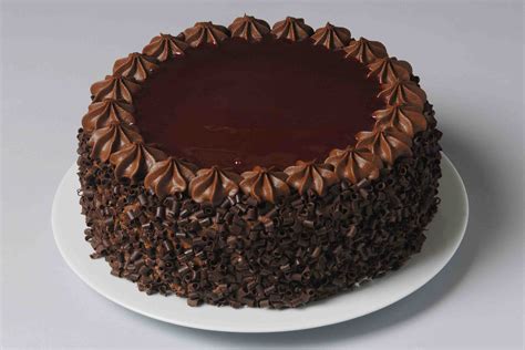 Satisfy Your Sweet Tooth With An Egg Less Chocolate Cake ! | Crave Bits