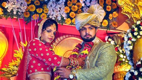 Sakshi Malik, Olympic medallist, weds wrestler Satyawart Kadian ...