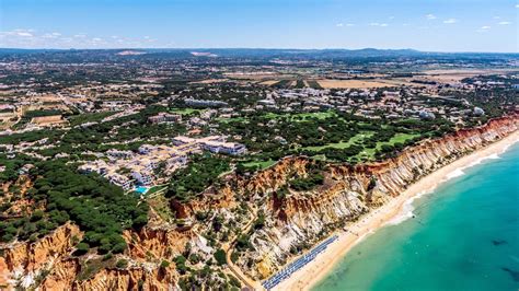 Pine Cliffs Resort in Algarve