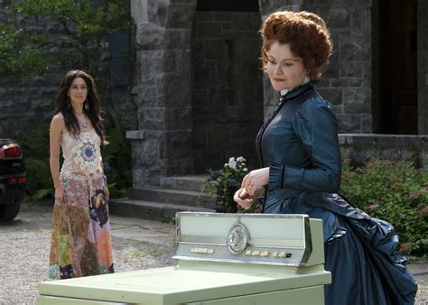 'Ghosts': Rebecca Wisocky on Hetty's Halloween Nemesis (and a Future Love?)