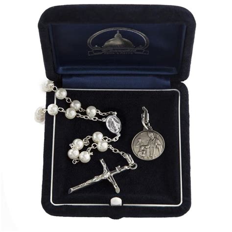 Gifts for Catholic Confirmation from the Vatican | Savelli Religious