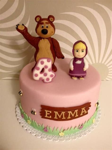 Masha and the bear | Pig birthday cakes, Cartoon birthday cake, Bear ...