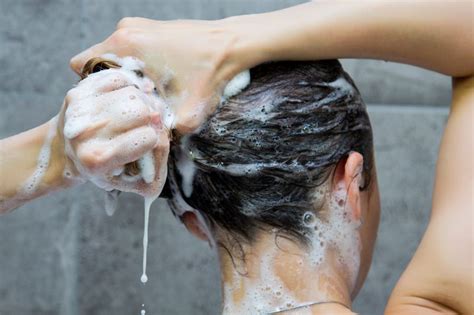 4 Hair Washing Techniques To Prevent and Clear Up Acne - Jil Goorman Beauty